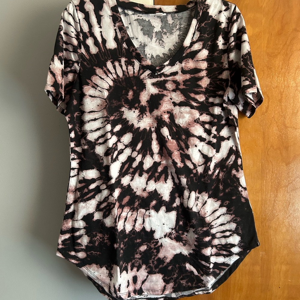 2/$8 bundle-TieDyeVNeck